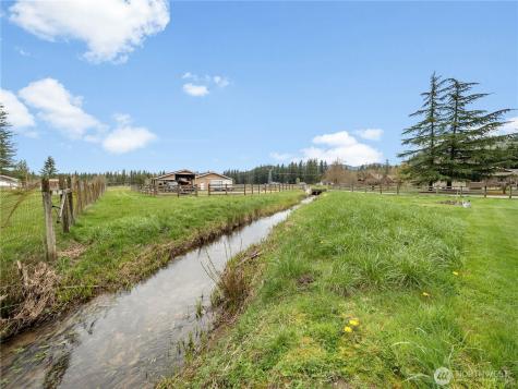 30520 SE 358th Street Enumclaw WA 98022