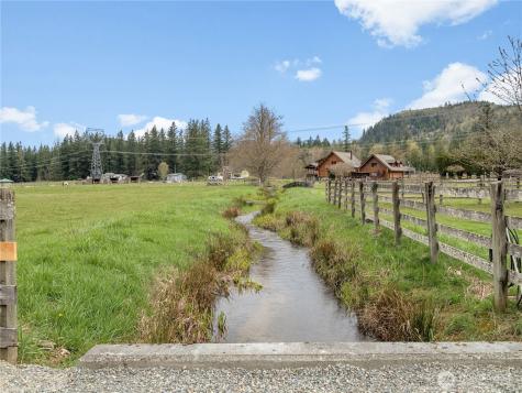 30520 SE 358th Street Enumclaw WA 98022