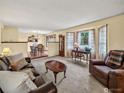 30520 SE 358th Street Enumclaw WA 98022