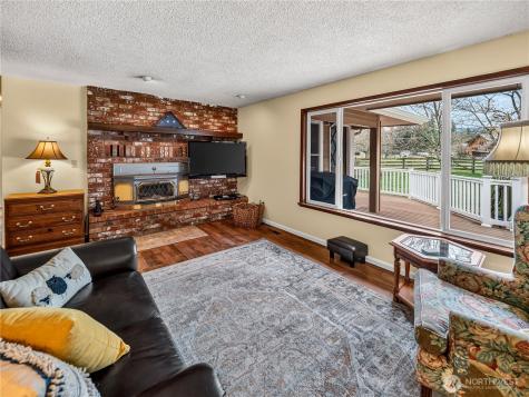 30520 SE 358th Street Enumclaw WA 98022