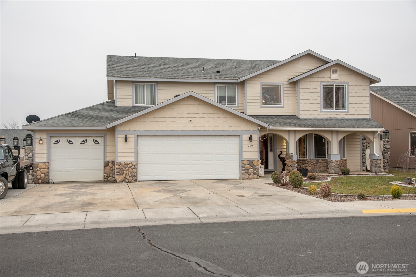 212 I Street NE Quincy WA 98848