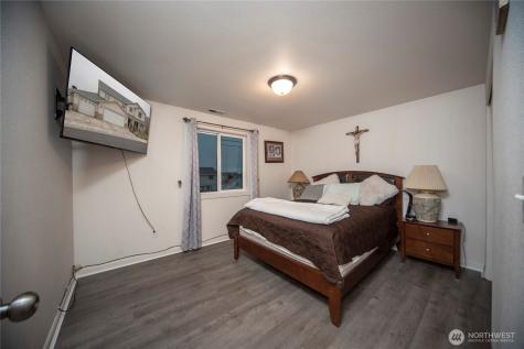 212 I Street NE Quincy WA 98848