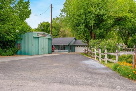 5197 Regan Road Cashmere WA 98815