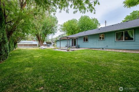 5197 Regan Road Cashmere WA 98815