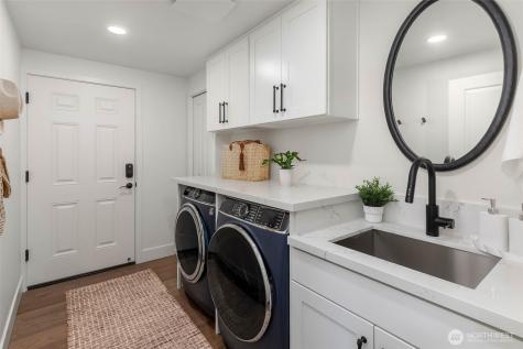51 Glacier Key Bellevue WA 98006