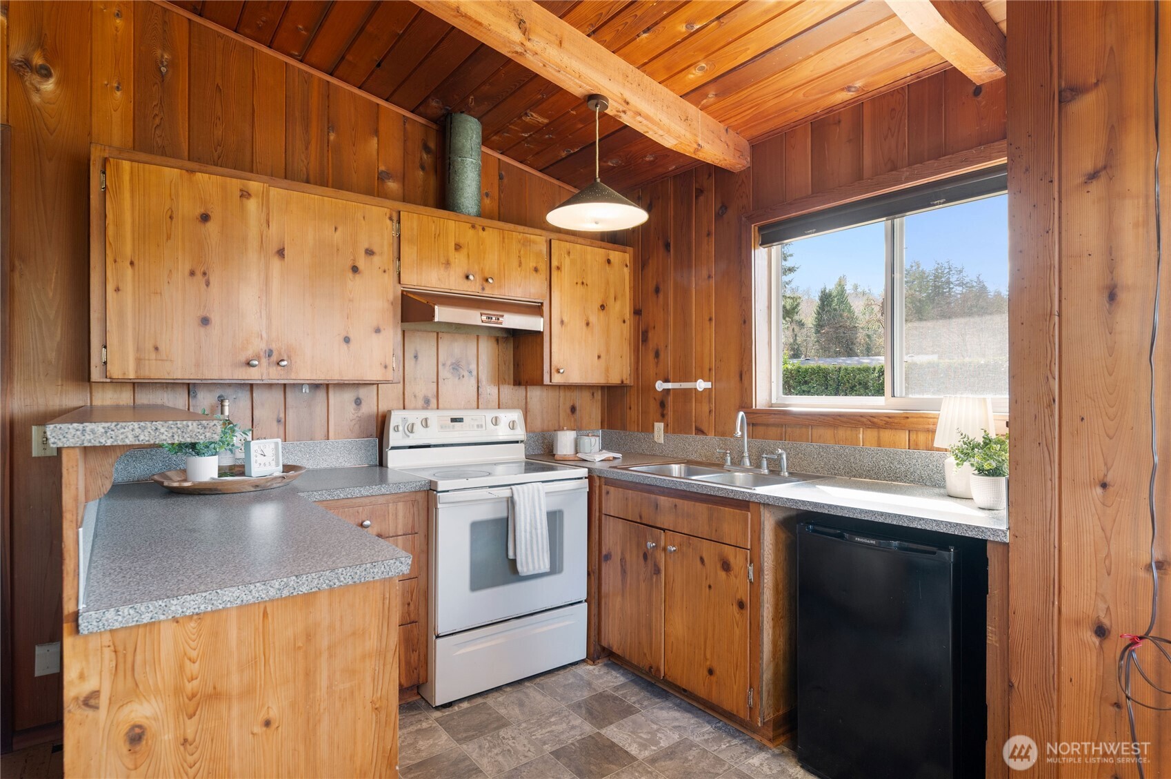 14870 E State Route 106 Belfair WA 98528