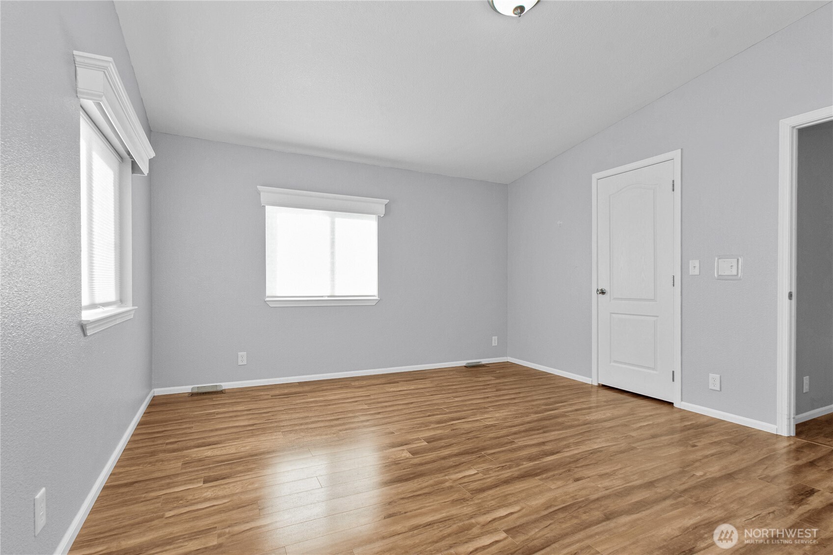 4264 Lakeview Lane SE Lacey WA 98503