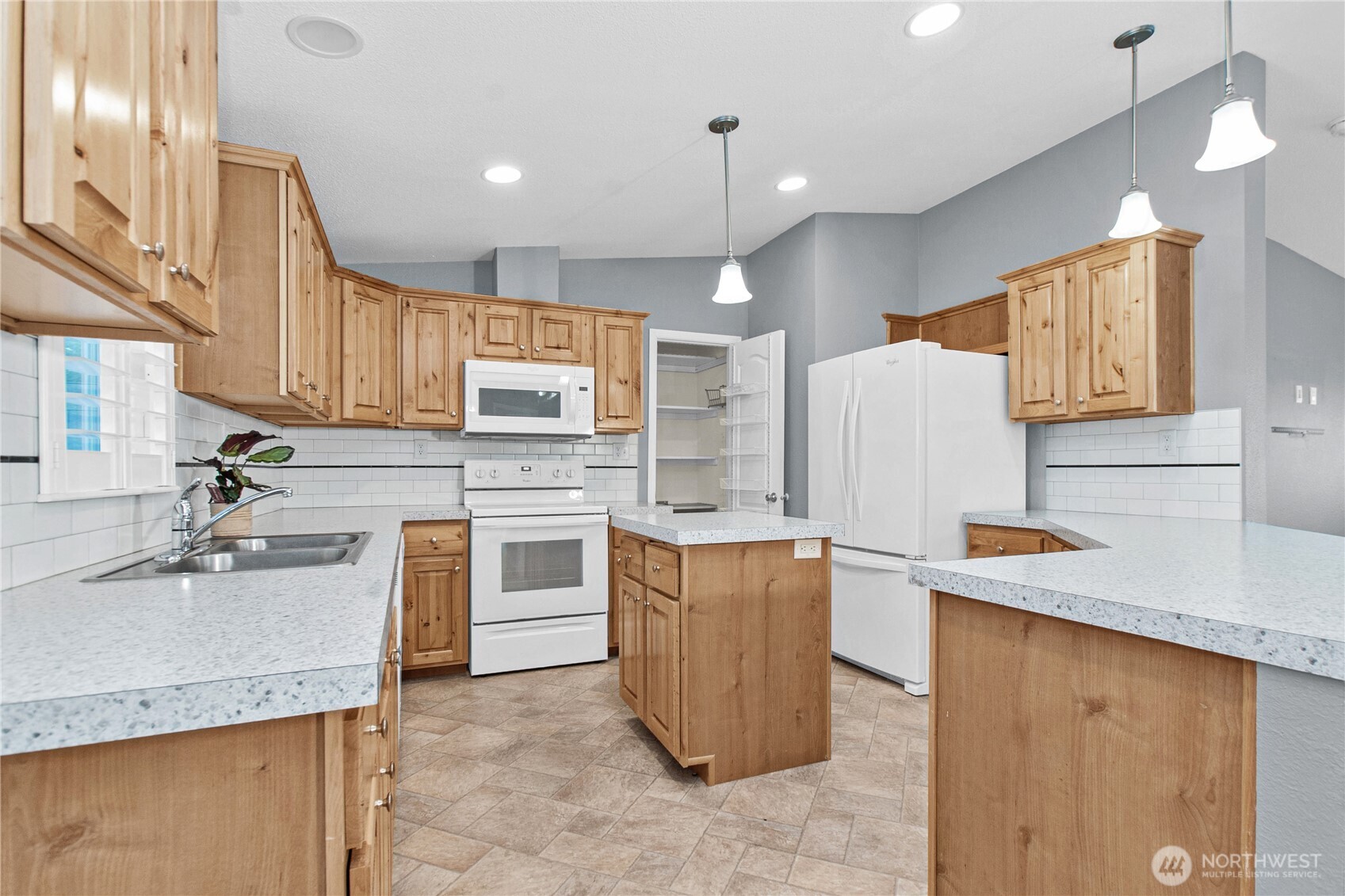 4264 Lakeview Lane SE Lacey WA 98503