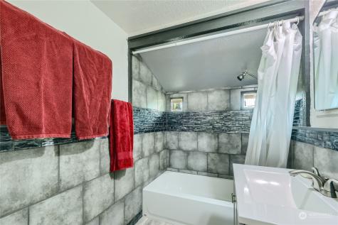 110 N Alder Avenue Granite Falls WA 98252