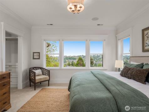 1007 W Newell Street Seattle WA 98119