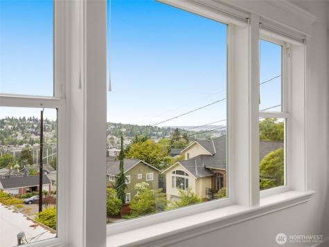 1007 W Newell Street Seattle WA 98119