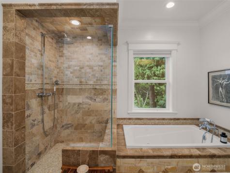 1007 W Newell Street Seattle WA 98119