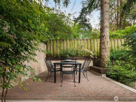 1007 W Newell Street Seattle WA 98119