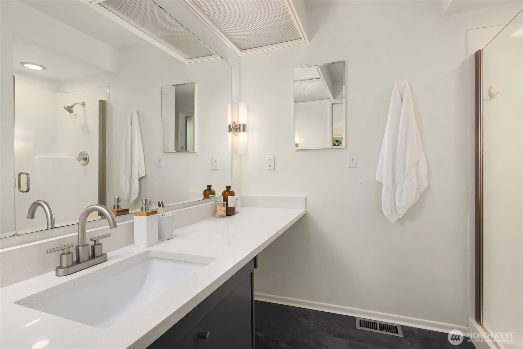 7231 91st Place SE Mercer Island WA 98040