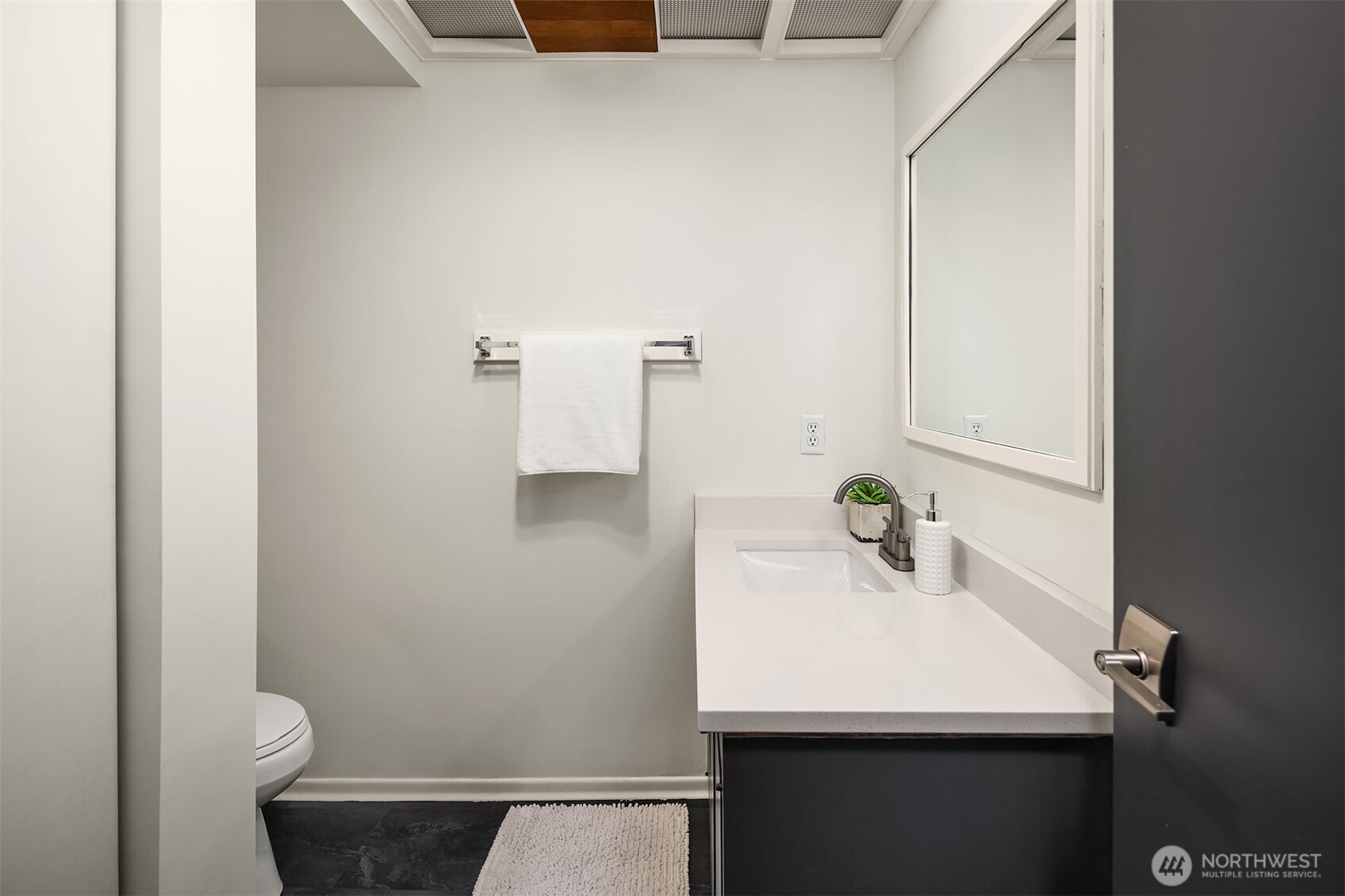7231 91st Place SE Mercer Island WA 98040