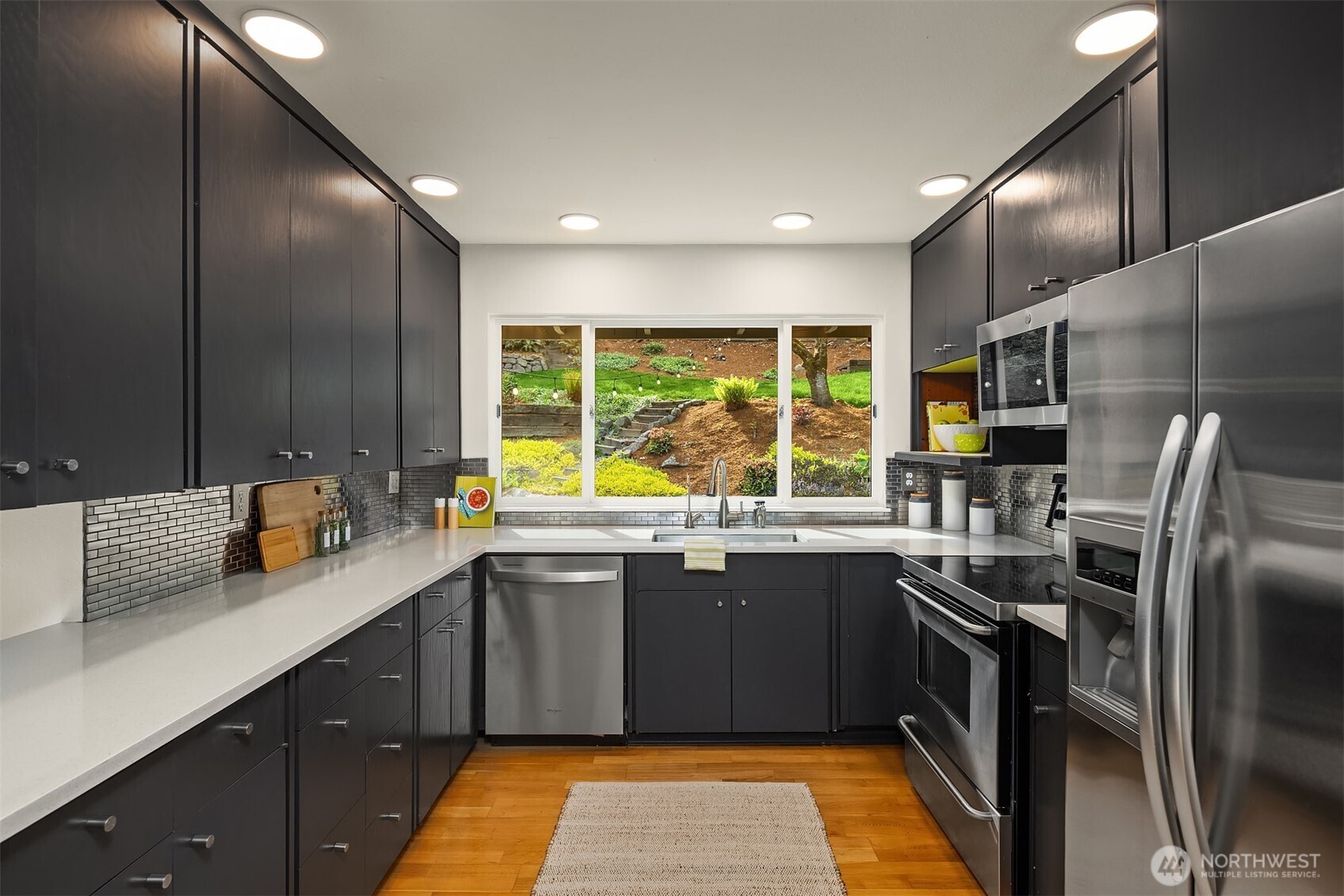 7231 91st Place SE Mercer Island WA 98040