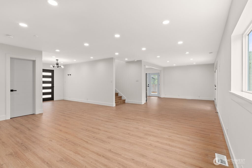 8327 44th Avenue S Seattle WA 98118