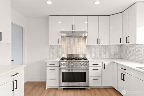 8327 44th Avenue S Seattle WA 98118