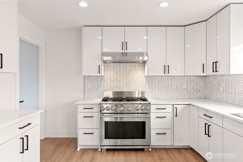 8327 44th Avenue S Seattle WA 98118