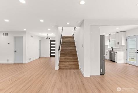 8327 44th Avenue S Seattle WA 98118