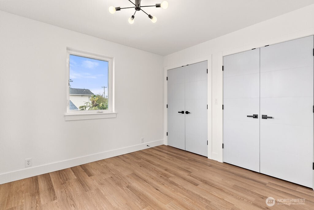 8327 44th Avenue S Seattle WA 98118