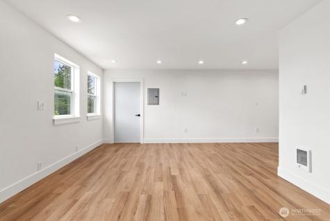 8327 44th Avenue S Seattle WA 98118