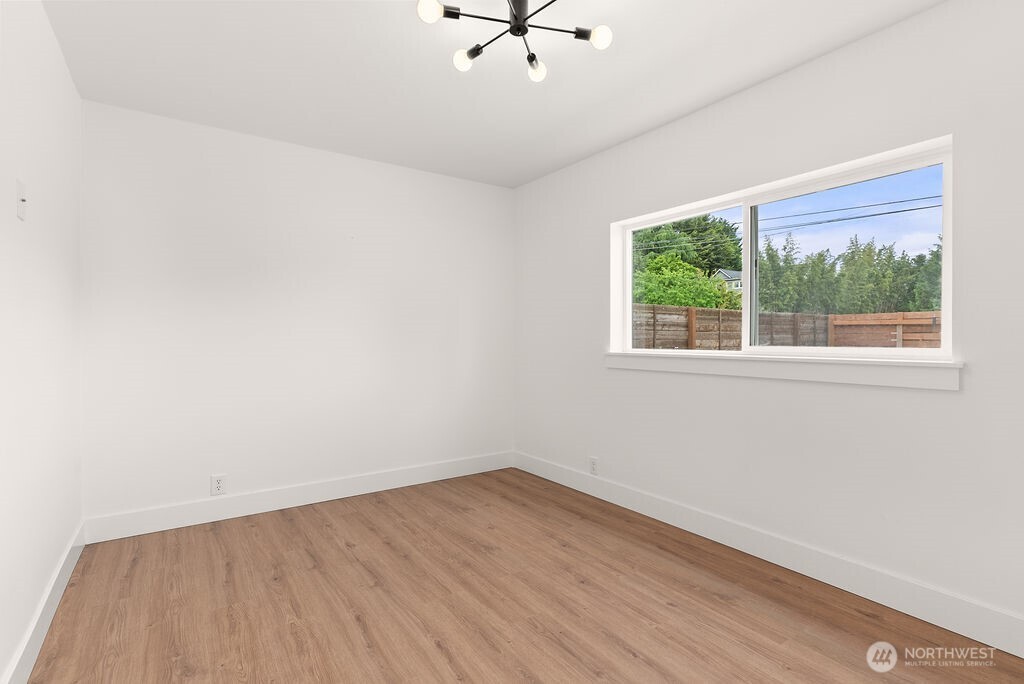 8327 44th Avenue S Seattle WA 98118