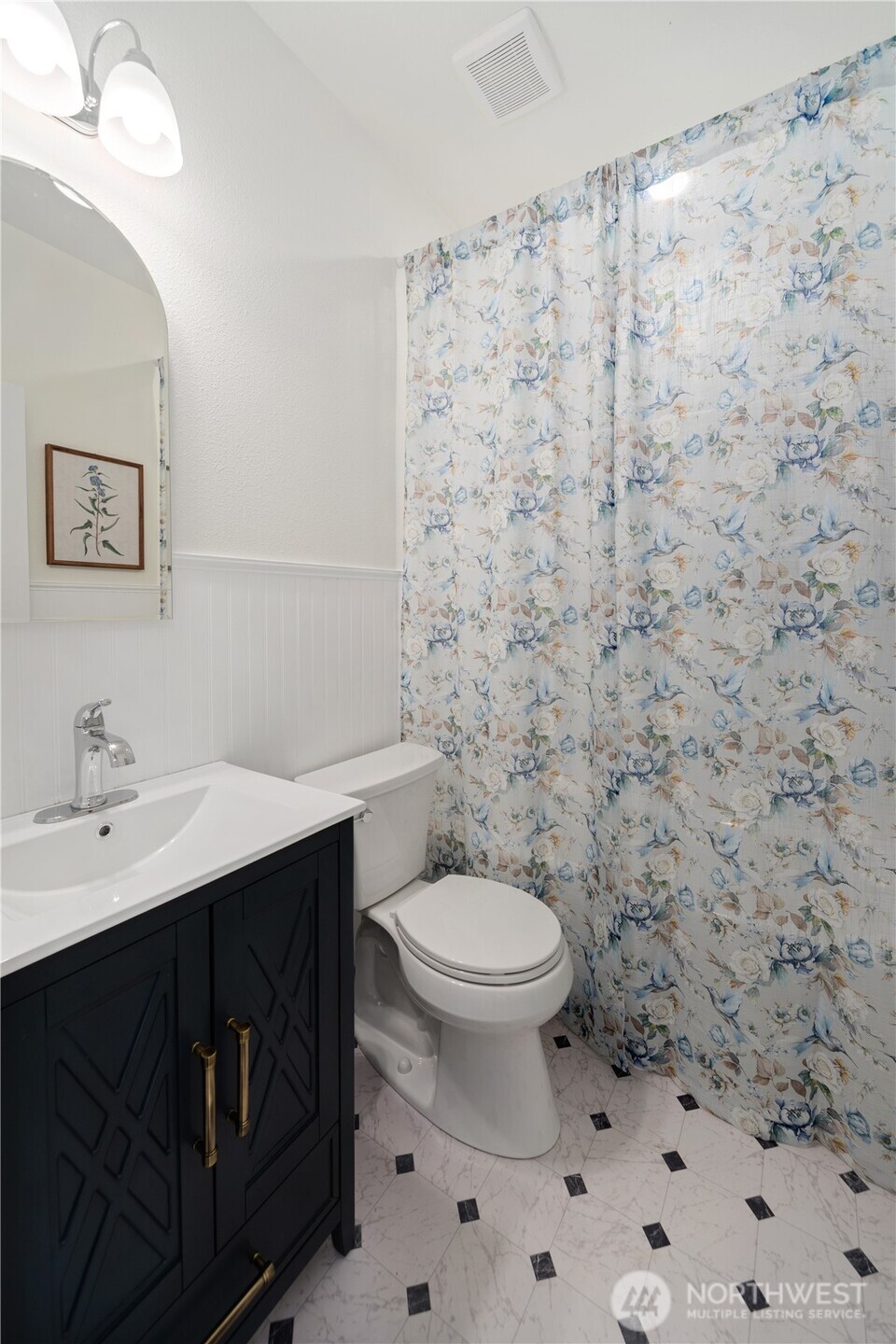 19441 1st Ave NE Poulsbo WA 98370