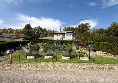 6 Valley View Park Drive Omak WA 98841