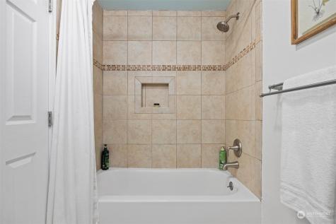 721 Comanche Drive Mount Vernon WA 98273