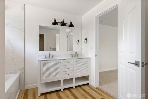 1981 Country Lane Oak Harbor WA 98277