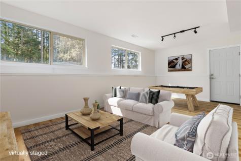 1981 Country Lane Oak Harbor WA 98277