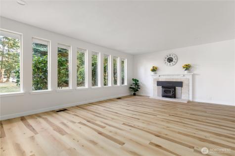 1981 Country Lane Oak Harbor WA 98277