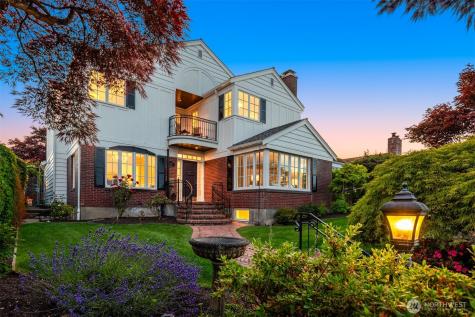 1915 35th Avenue W Seattle WA 98199