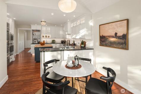 1915 35th Avenue W Seattle WA 98199