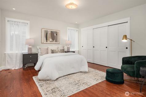 1915 35th Avenue W Seattle WA 98199