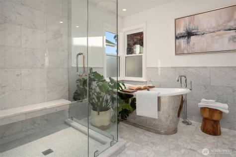 1915 35th Avenue W Seattle WA 98199