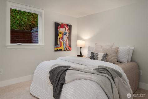 1915 35th Avenue W Seattle WA 98199
