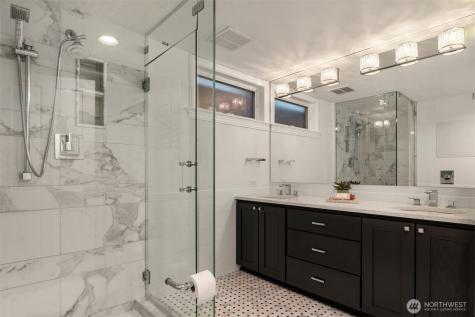 1915 35th Avenue W Seattle WA 98199