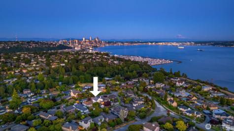 1915 35th Avenue W Seattle WA 98199