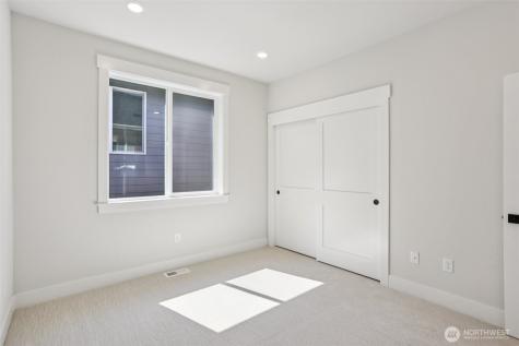 326 182nd Place SE Bothell WA 98012