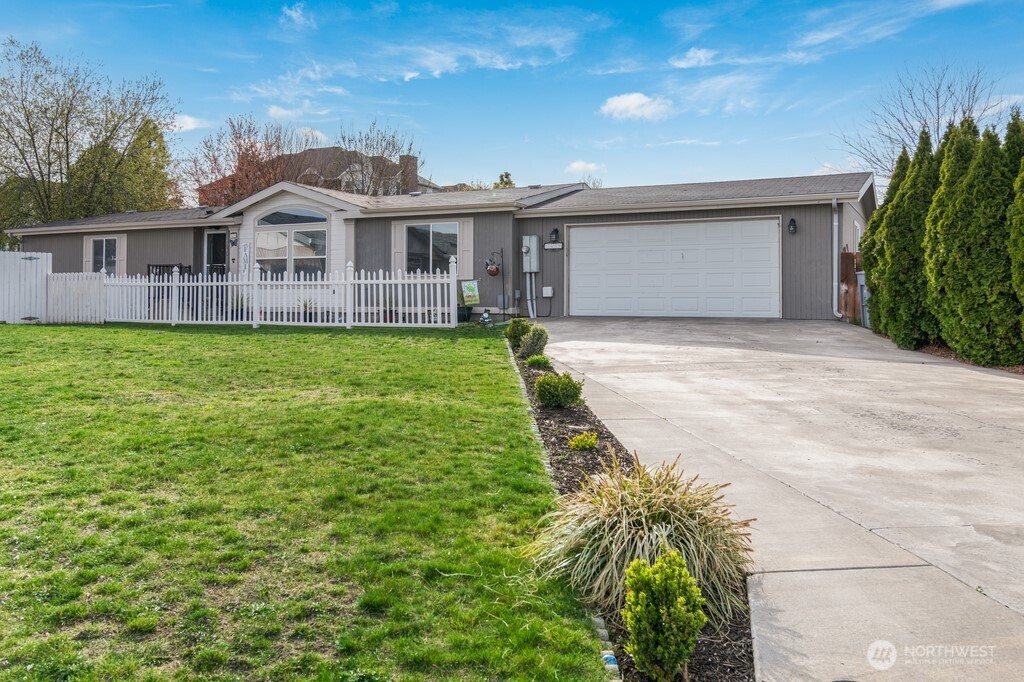 1630 Cactus Loop Richland WA 98352