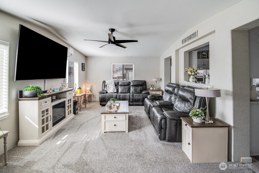 1630 Cactus Loop Richland WA 98352