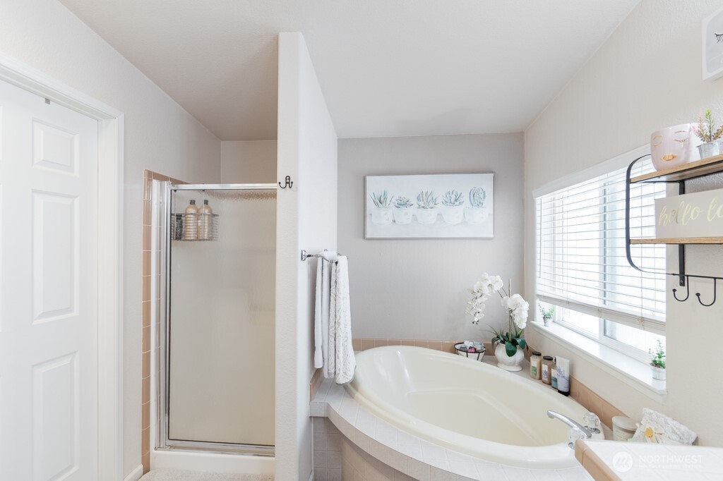 1630 Cactus Loop Richland WA 98352