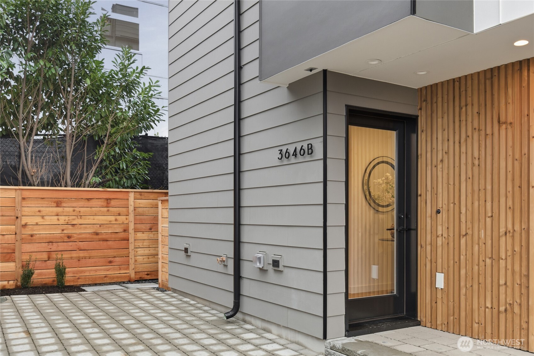 3646 Greenwood Avenue N Seattle WA 98103