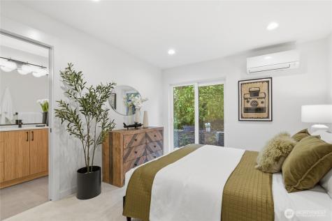 3646 Greenwood Avenue N Seattle WA 98103