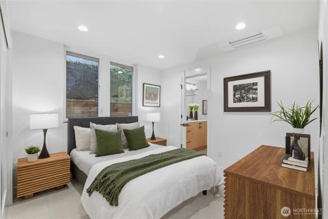 3646 Greenwood Avenue N Seattle WA 98103