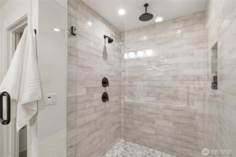 3646 Greenwood Avenue N Seattle WA 98103
