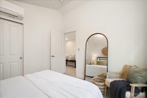 908 NW 85th Street Seattle WA 98117