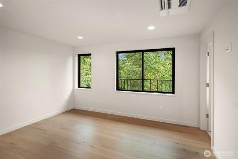 270 118th Avenue SE Bellevue WA 98005